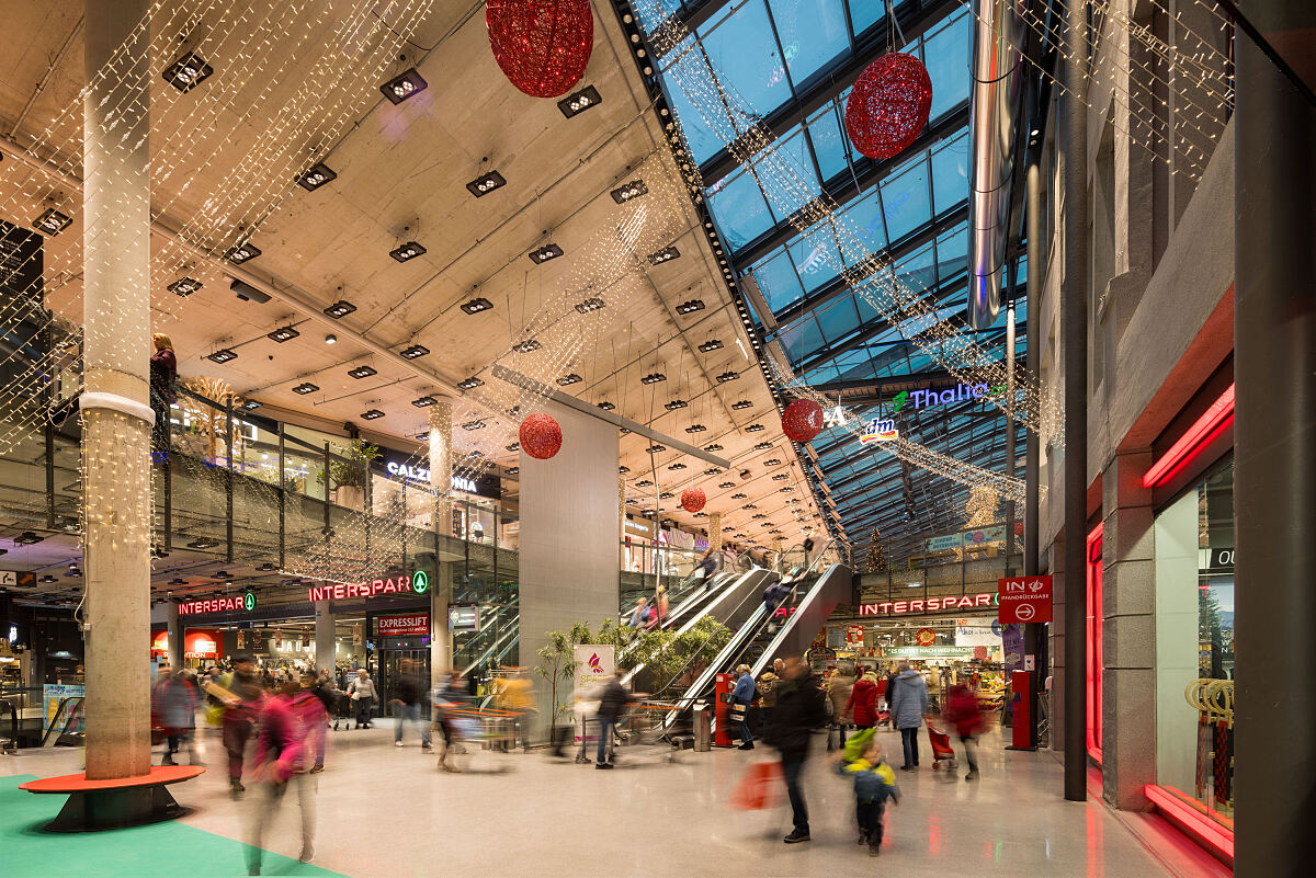 Bild 3_Q19 Weihnachtsmall_c_Q19_Robert Fritz.jpg